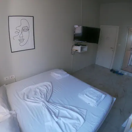Jonian Guest house