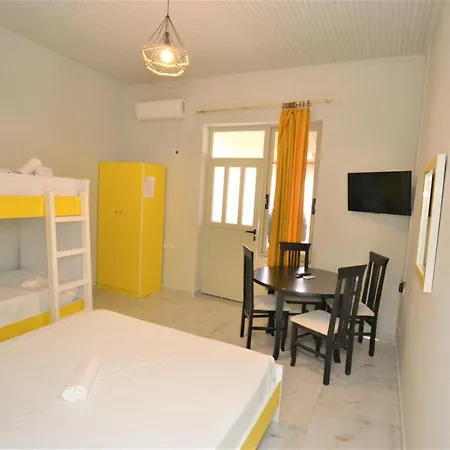 Jonian Σαράντα