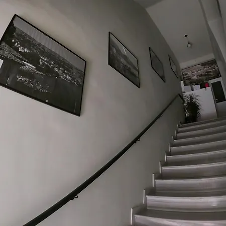 Jonian 3* Σαράντα