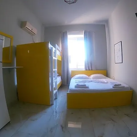 Jonian 3* Saranda
